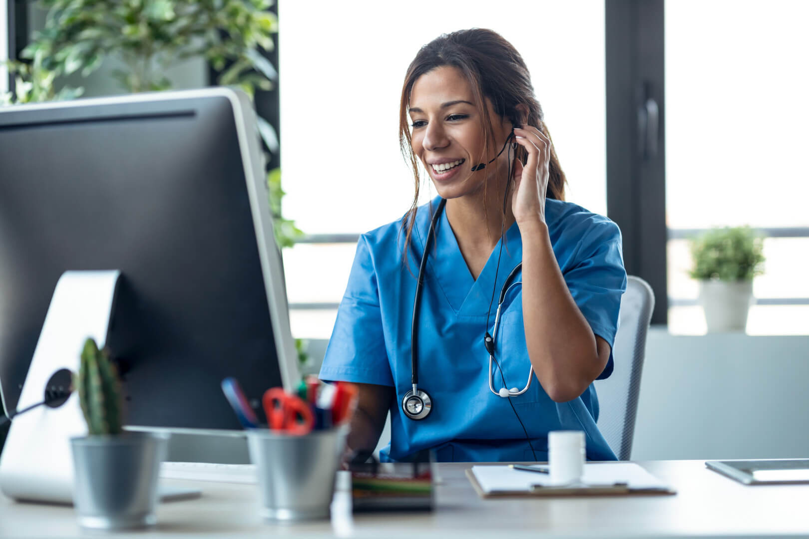 Call center care nurse uses zPaper's connected fax and document journey automation solution for Salesforce